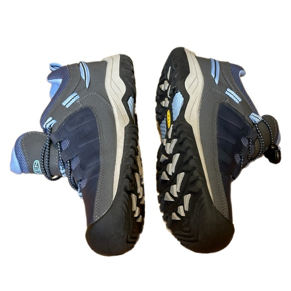 KEEN Kids' Targhee Low Waterproof Hiking Shoe - Picture 3 of 8